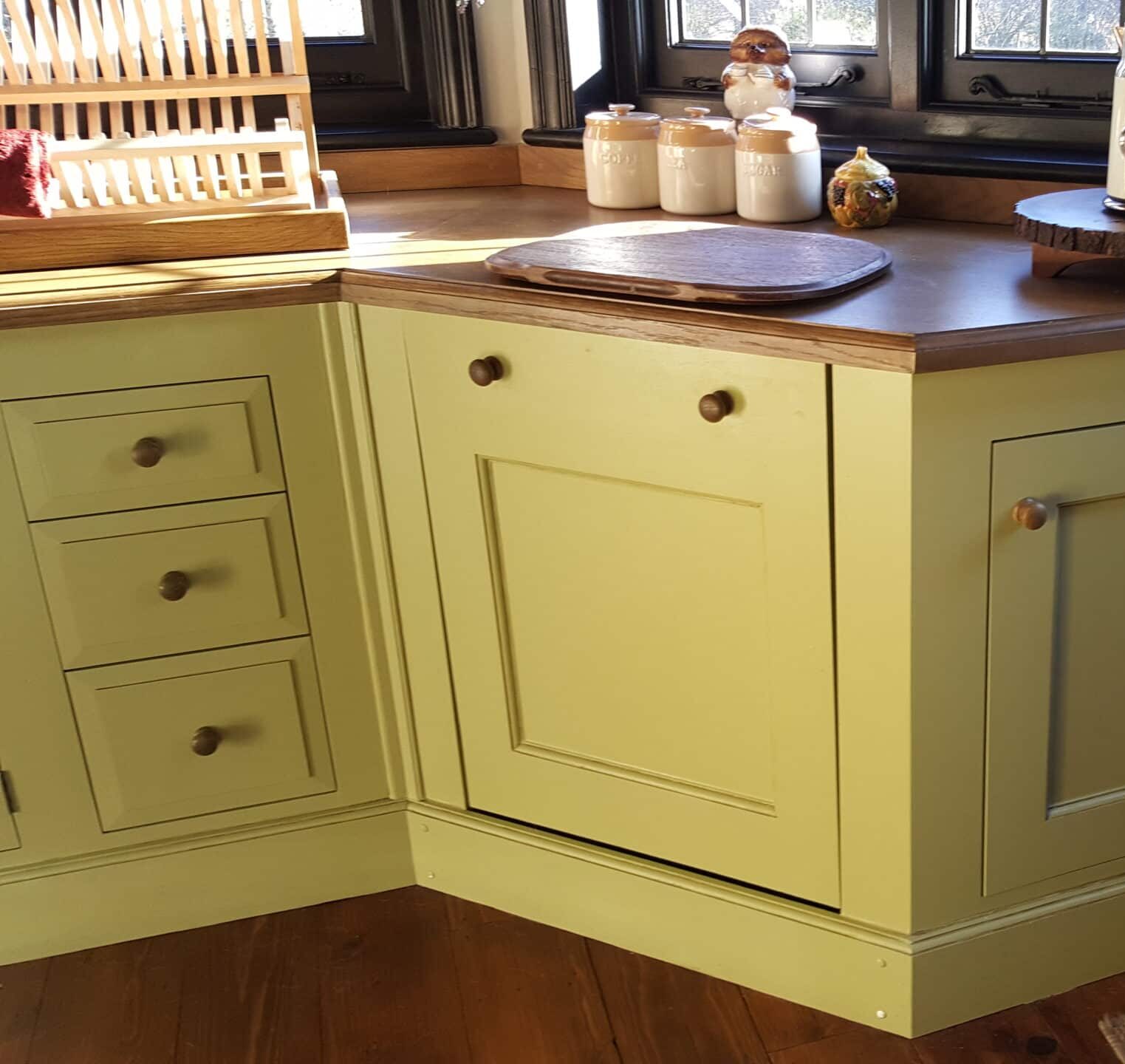Bespoke Kitchen units displaying excellence in internal joinery